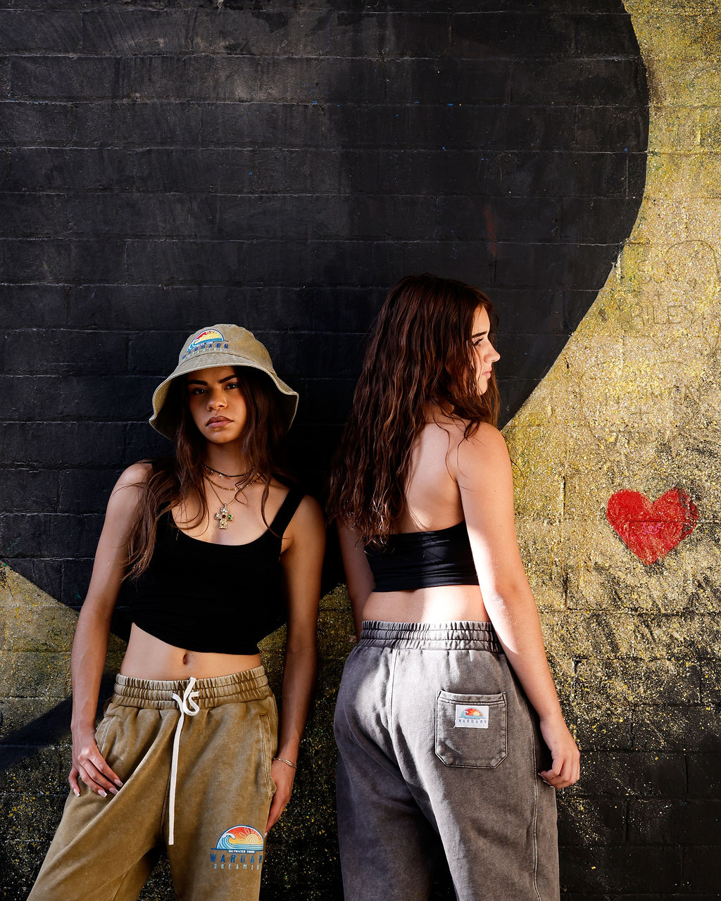 Trackpants